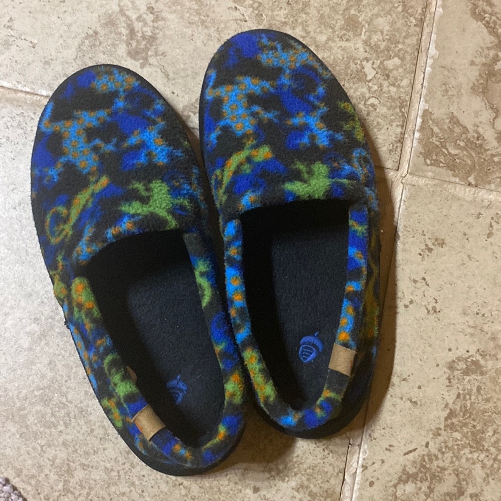 Acorn slippers